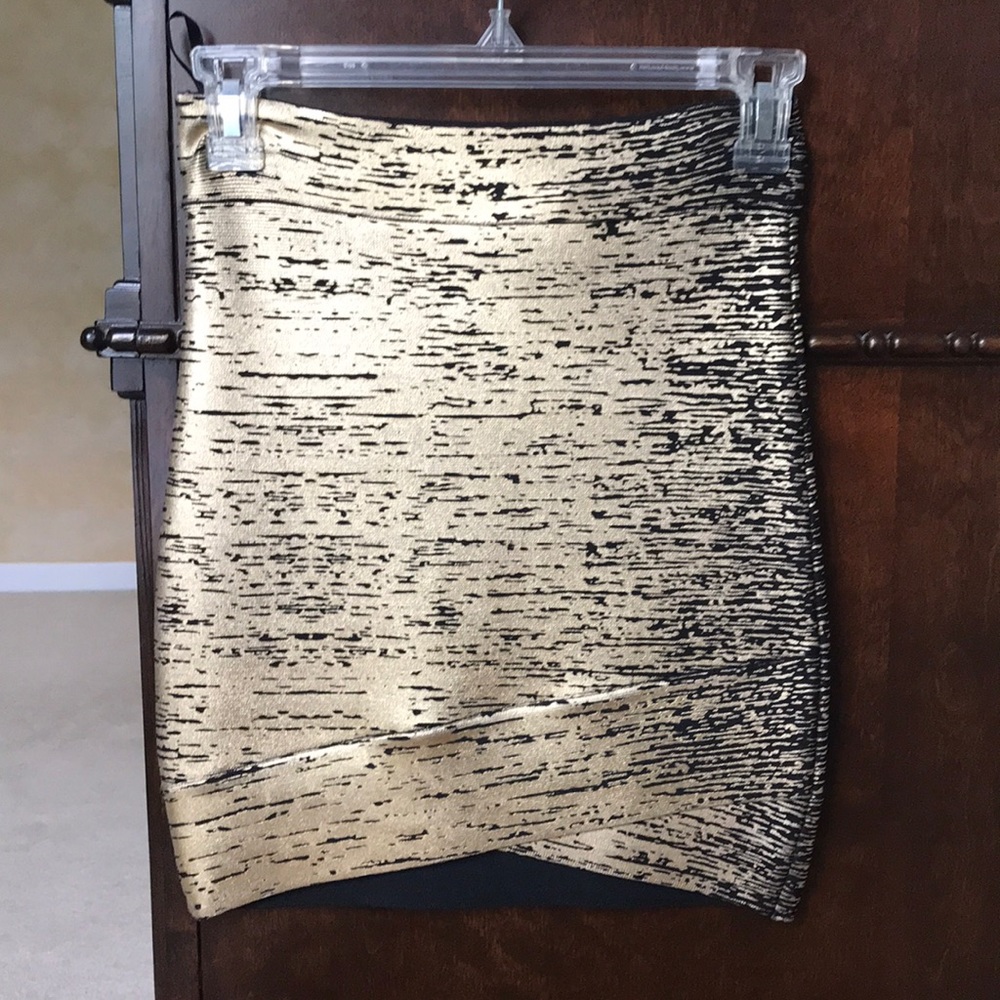 Bcbg black and gold mini skirt